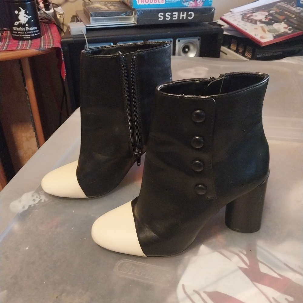 Zara boots black and cream ankle boots size 36